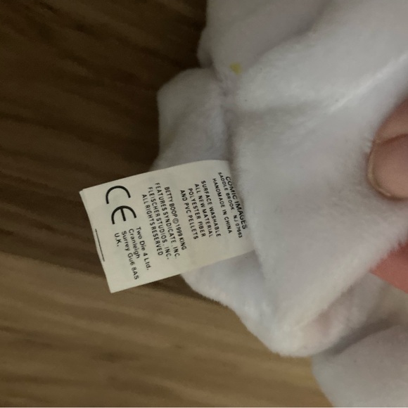 Betty Bop White Bear Beanie Plush Comic Image - Picture 2 of 5